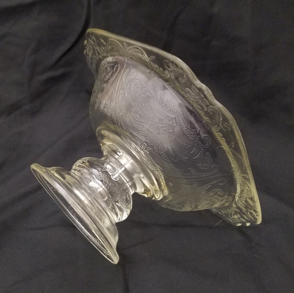 Federal Glass Madrid Pattern Clear Glass Pedestal Bowl - Picture 2 of 6